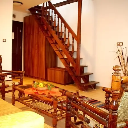 Teddy House 3*