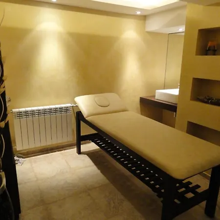 Teddy House 3*