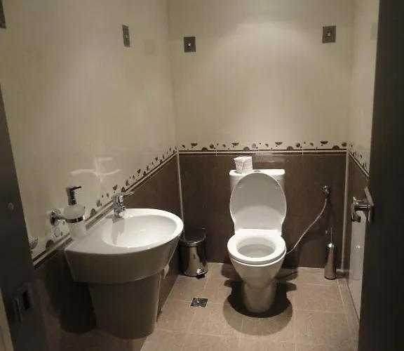 Отель Teddy House